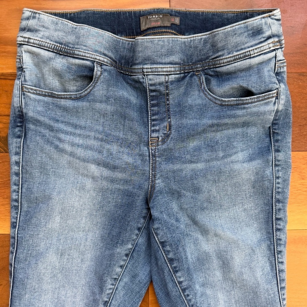 Torrid Lean Jean - Picture 3 of 9